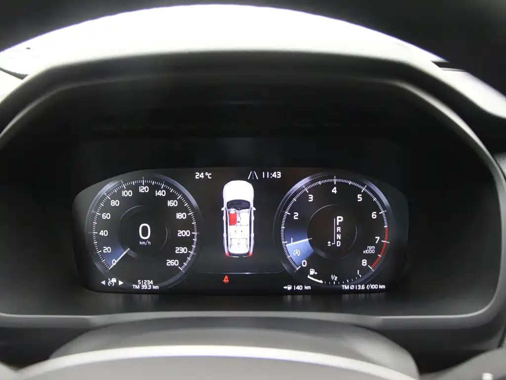 Volvo XC90 — миниатюра 14