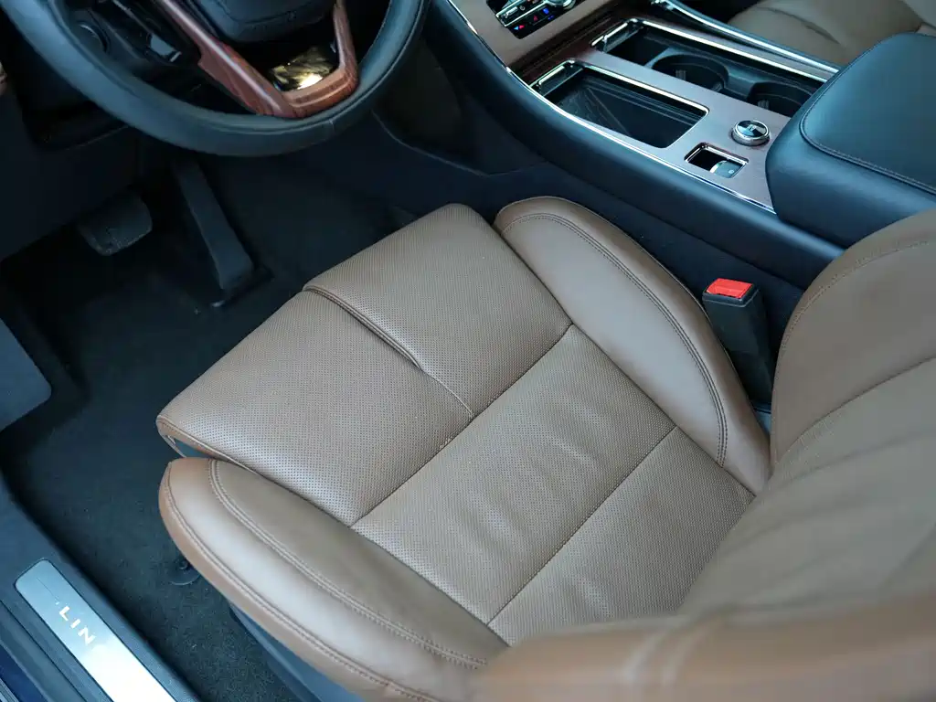 Lincoln Aviator — миниатюра 7