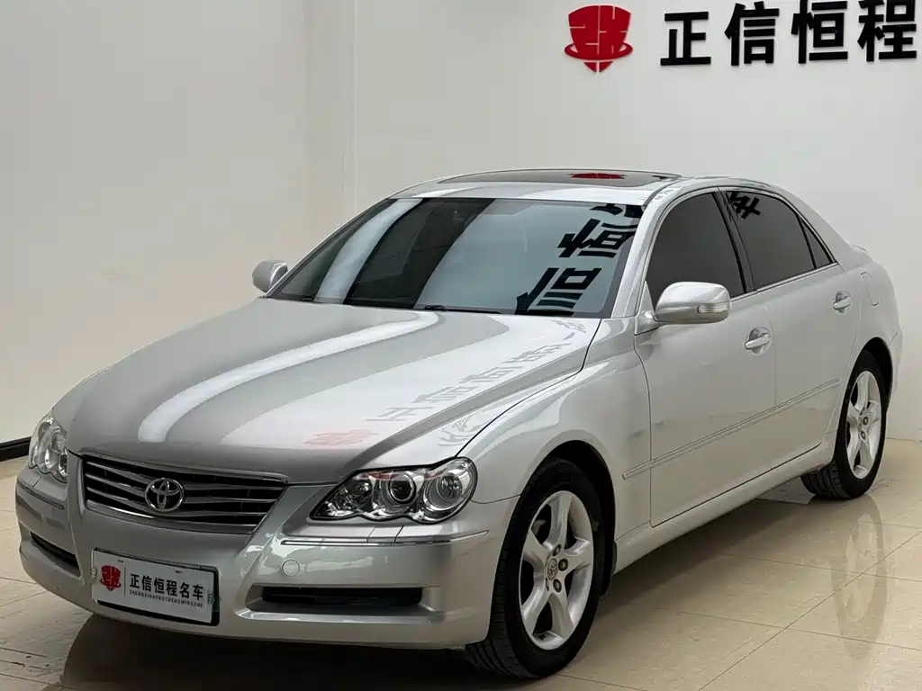 Toyota Reiz — миниатюра 5