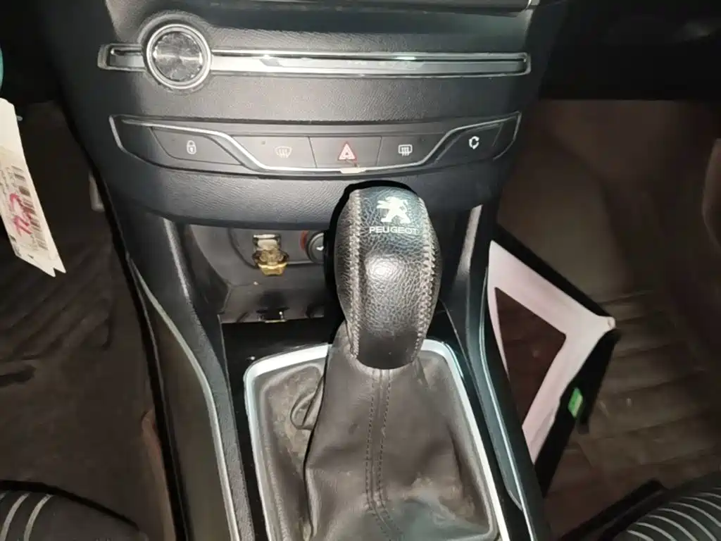 Peugeot 408 — миниатюра 14