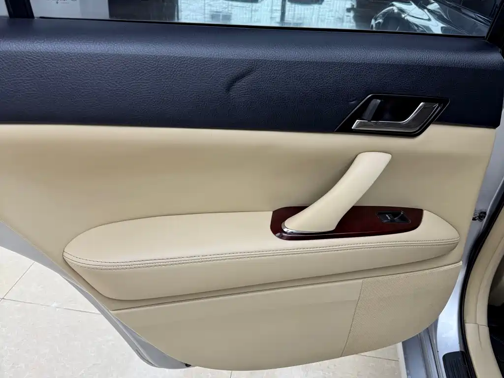 Toyota Reiz — миниатюра 18