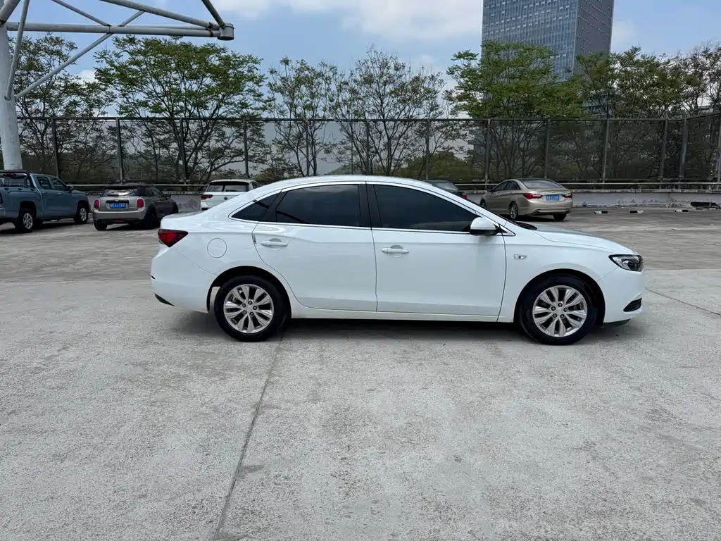 Buick Excelle 2021 1.5L AT Elite