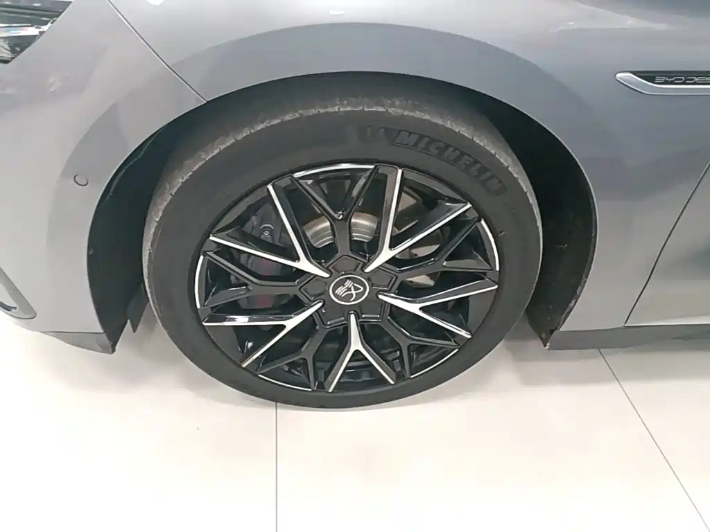 BYD Han — миниатюра 23