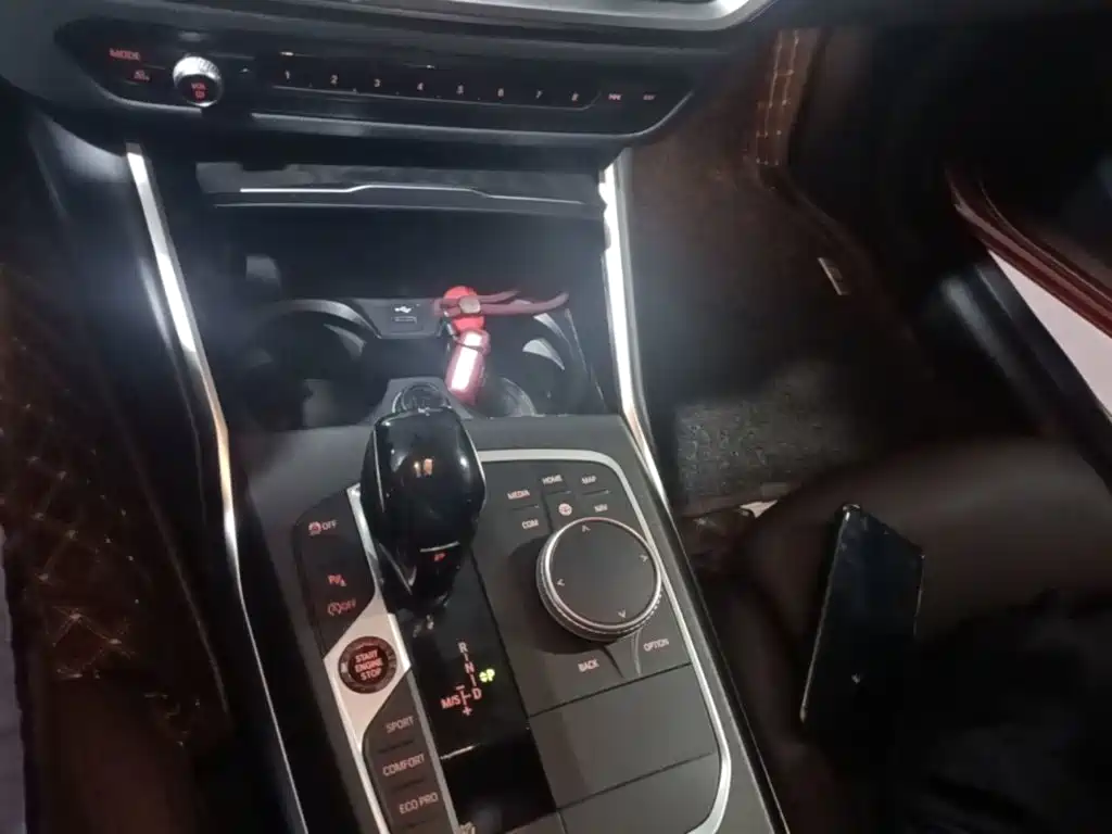 BMW 3 Series — миниатюра 14