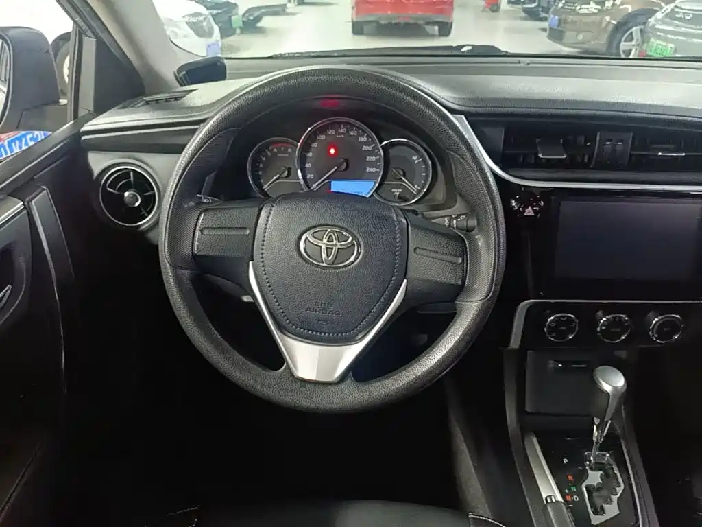 Toyota Corolla — миниатюра 11