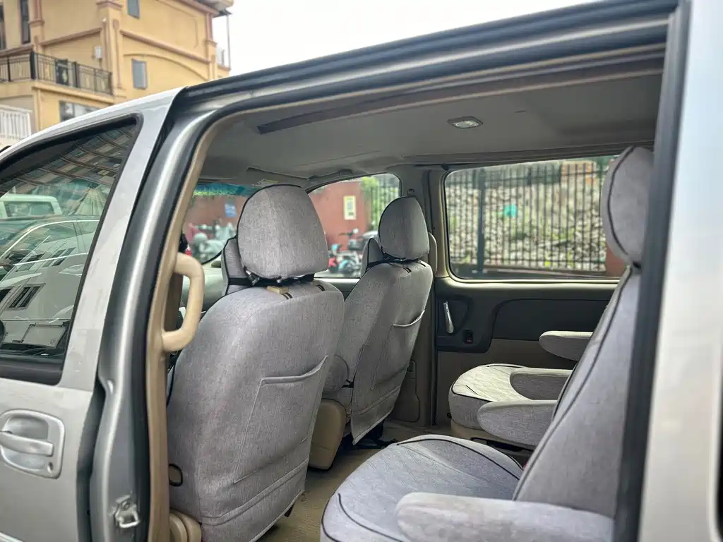Buick GL8 — миниатюра 13