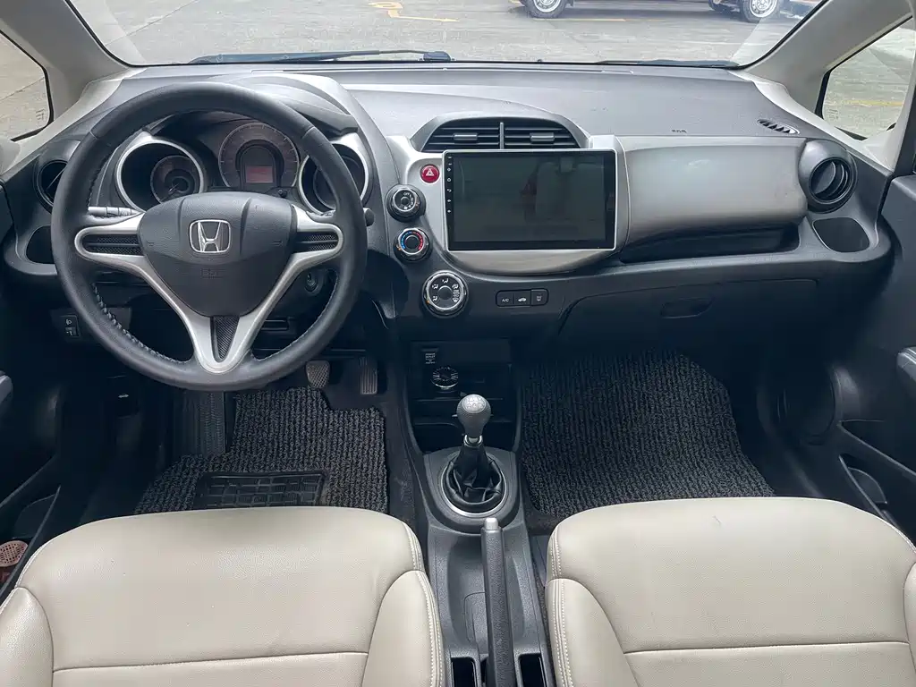 Honda Fit 2011 1.3L MT Comfort