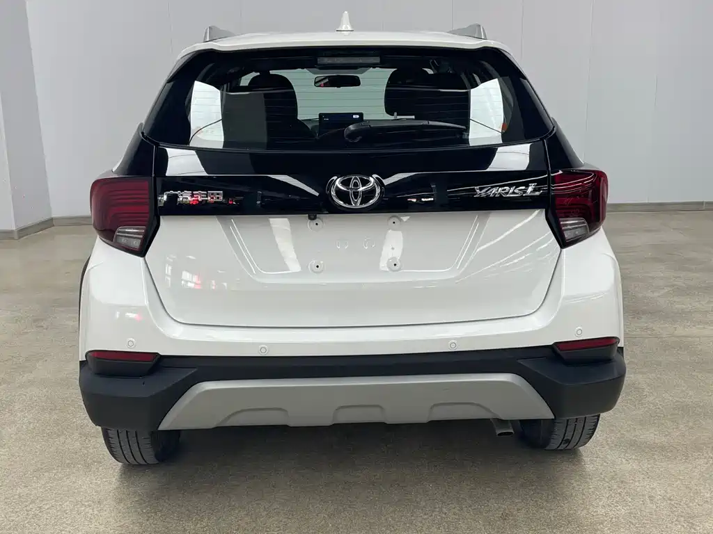 TOYOTA YARIS L ZHIXUAN