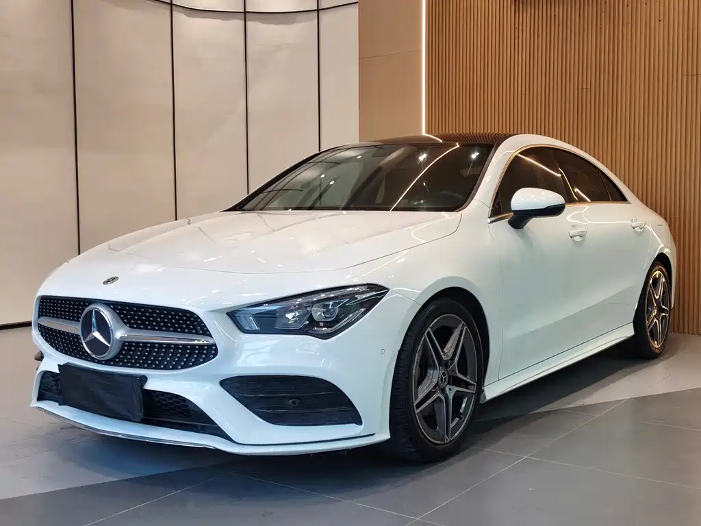 MERCEDES-BENZ CLA