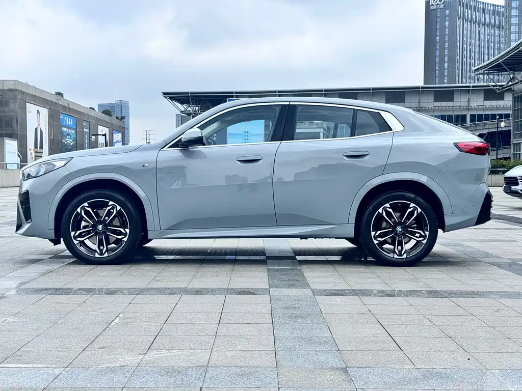 BMW X2 2024 sDrive25i M Sport