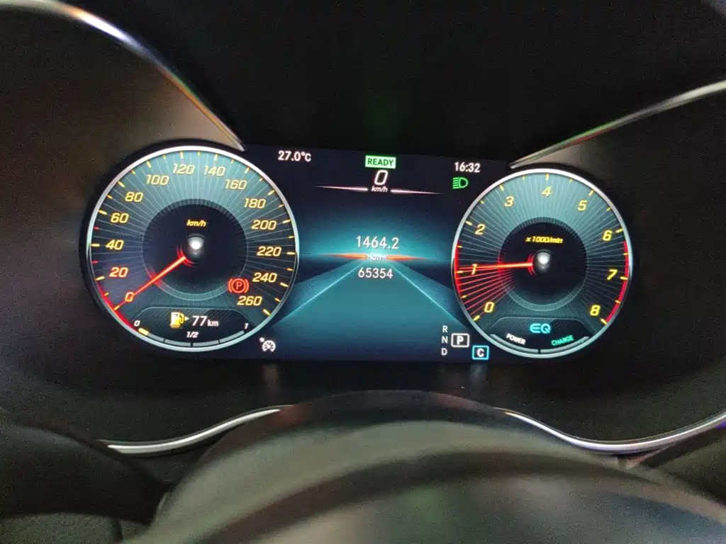 Mercedes-Benz C-Class — миниатюра 12
