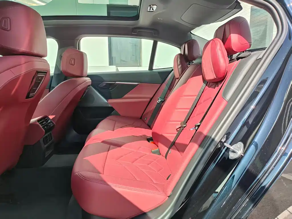 BMW i5 2025 eDrive 35L M Sport