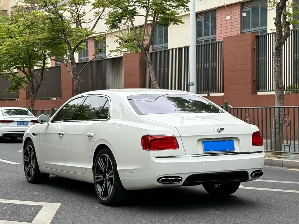 Bentley Flying Spur 2017 4.0T V8 S Standard