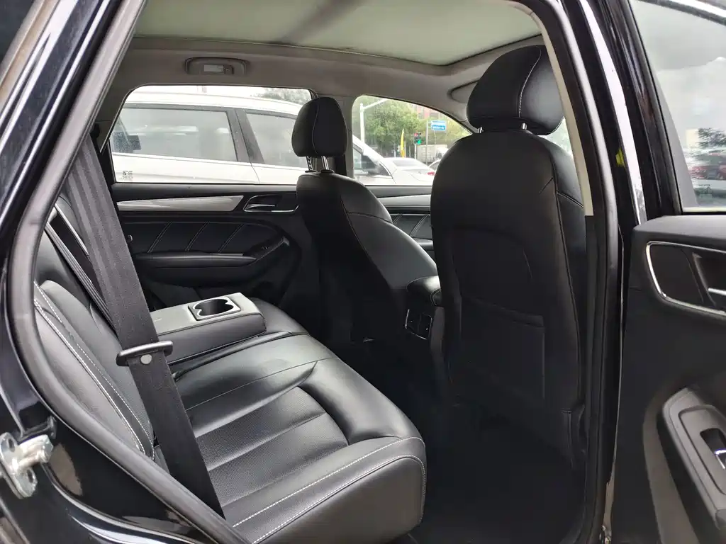 Roewe RX5 — миниатюра 15