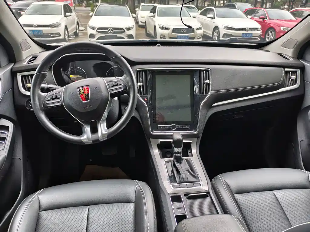 Roewe RX5 — миниатюра 9