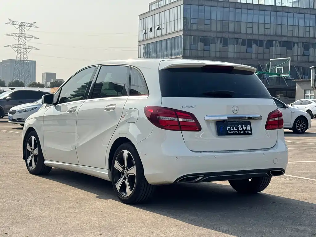 Mercedes-Benz B-Class — миниатюра 5