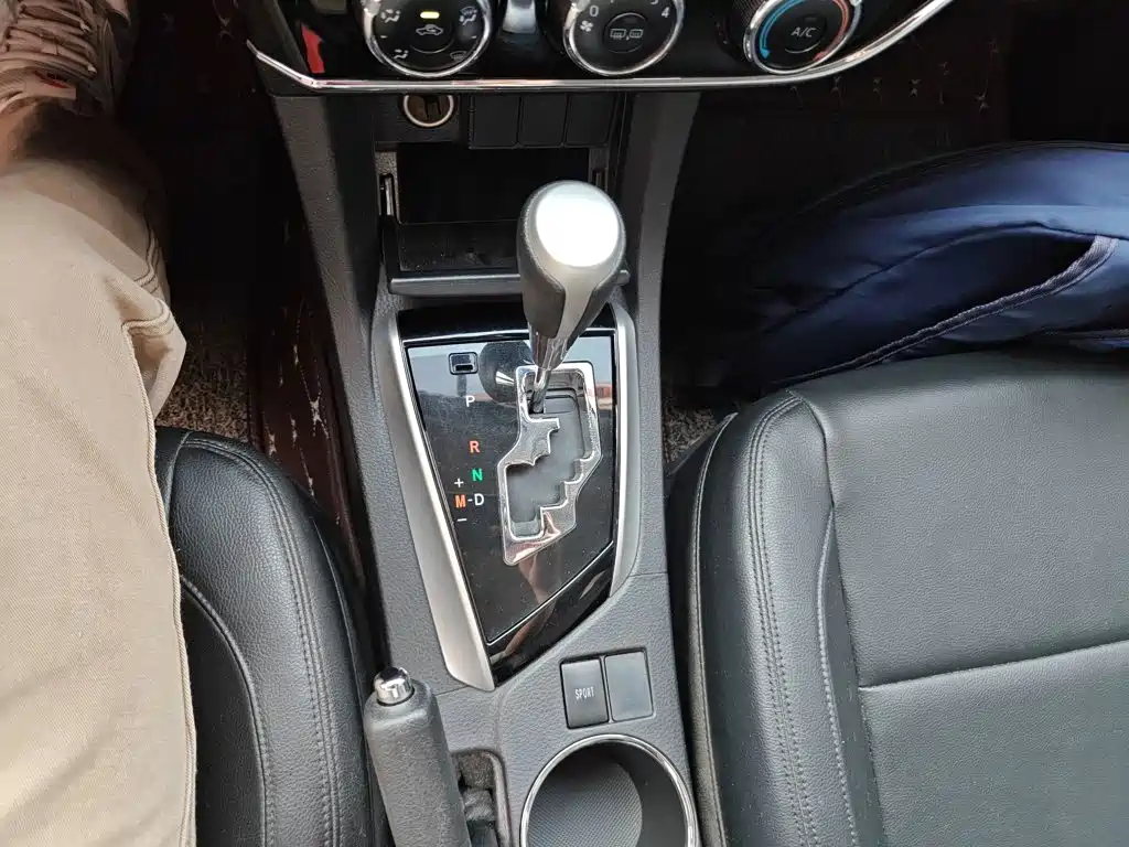 Toyota Corolla — миниатюра 14