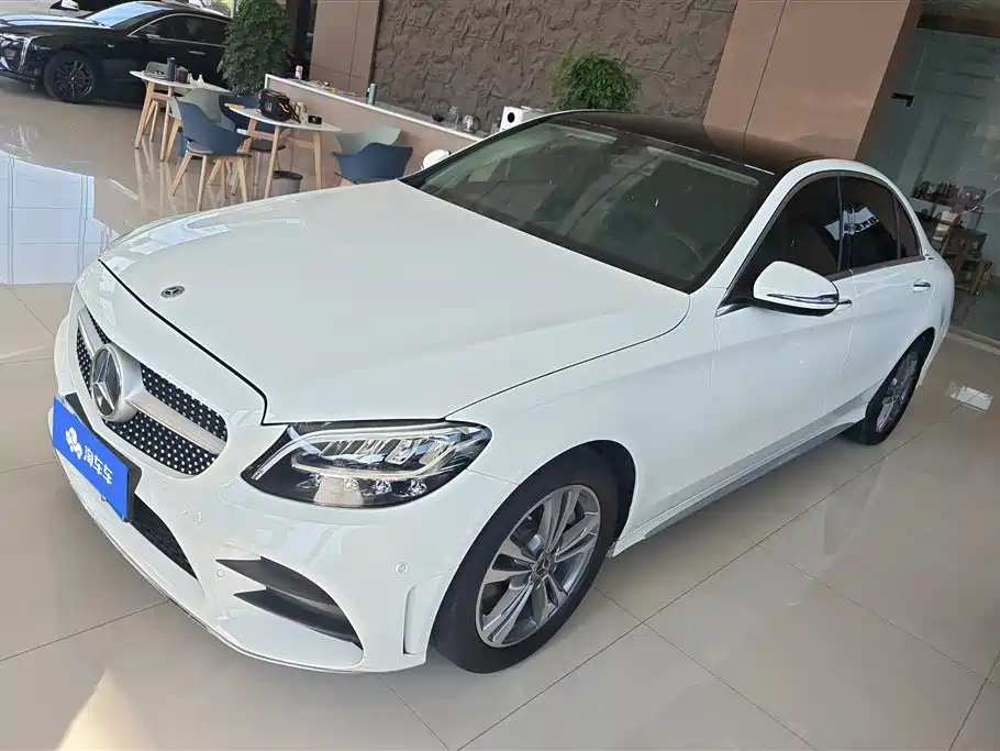 Mercedes-Benz C-Class 2021