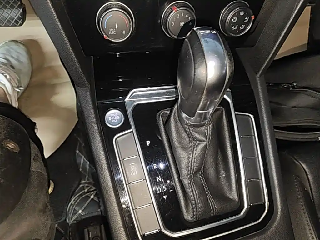 Volkswagen Magotan — миниатюра 10