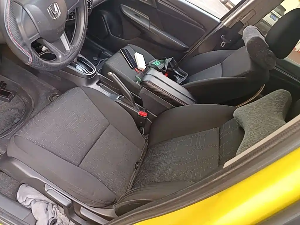 Honda Fit — миниатюра 15