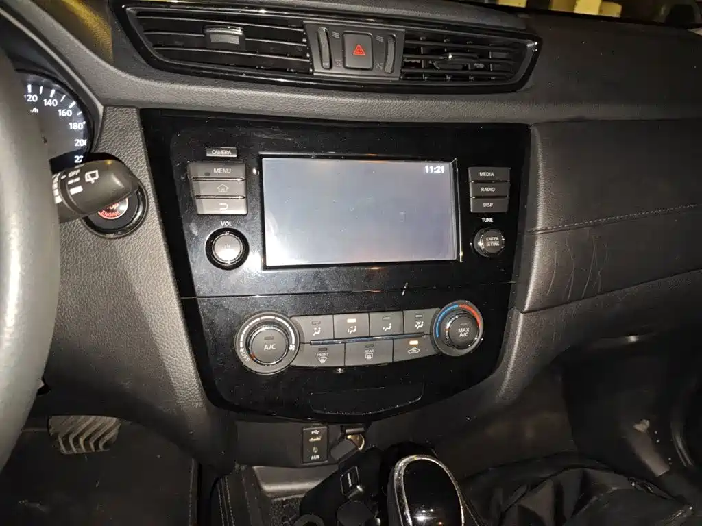 Nissan X-Trail — миниатюра 14