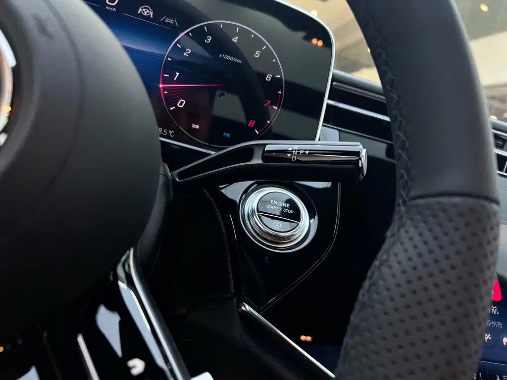 Mercedes-Benz E-Class — миниатюра 15