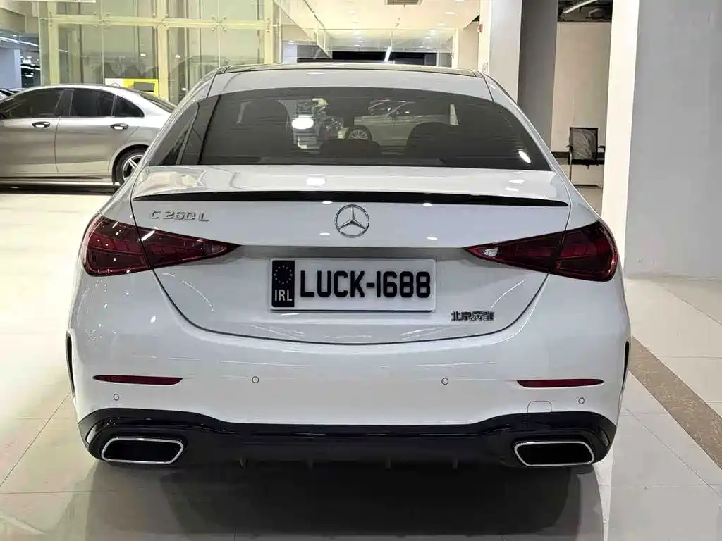 Mercedes-Benz C-Class — миниатюра 3
