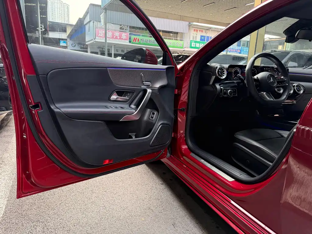 Mercedes-Benz A-Class — миниатюра 11