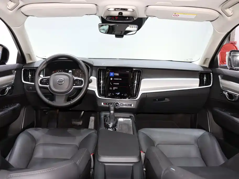 Volvo S90 — миниатюра 11