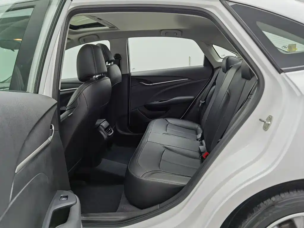 Buick Excelle — миниатюра 15