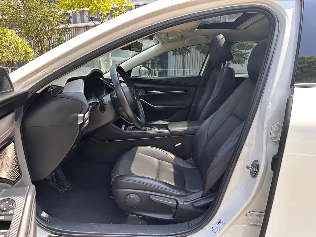 Mazda 3 Axela — миниатюра 15
