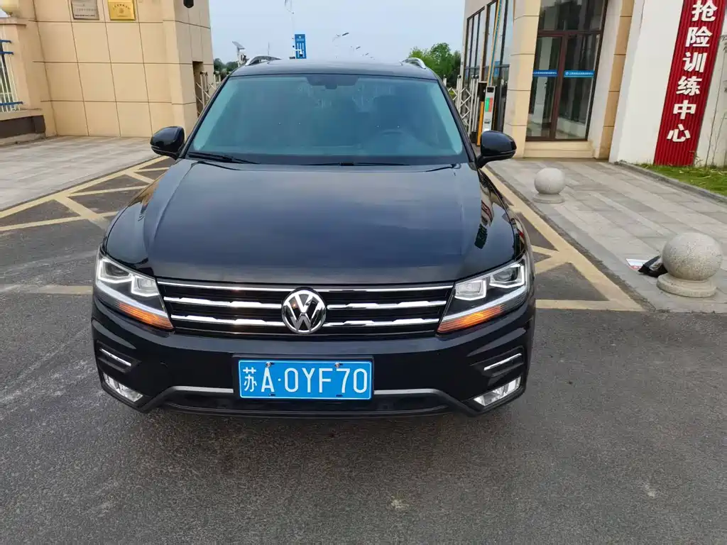 Volkswagen Tiguan L 2019 330TSI Auto 2WD Smart Dynamic Luxury Edition China VI