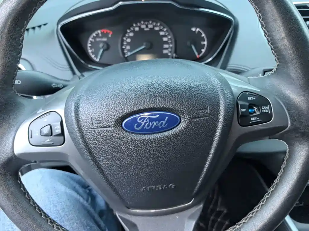 Ford Escort — миниатюра 11