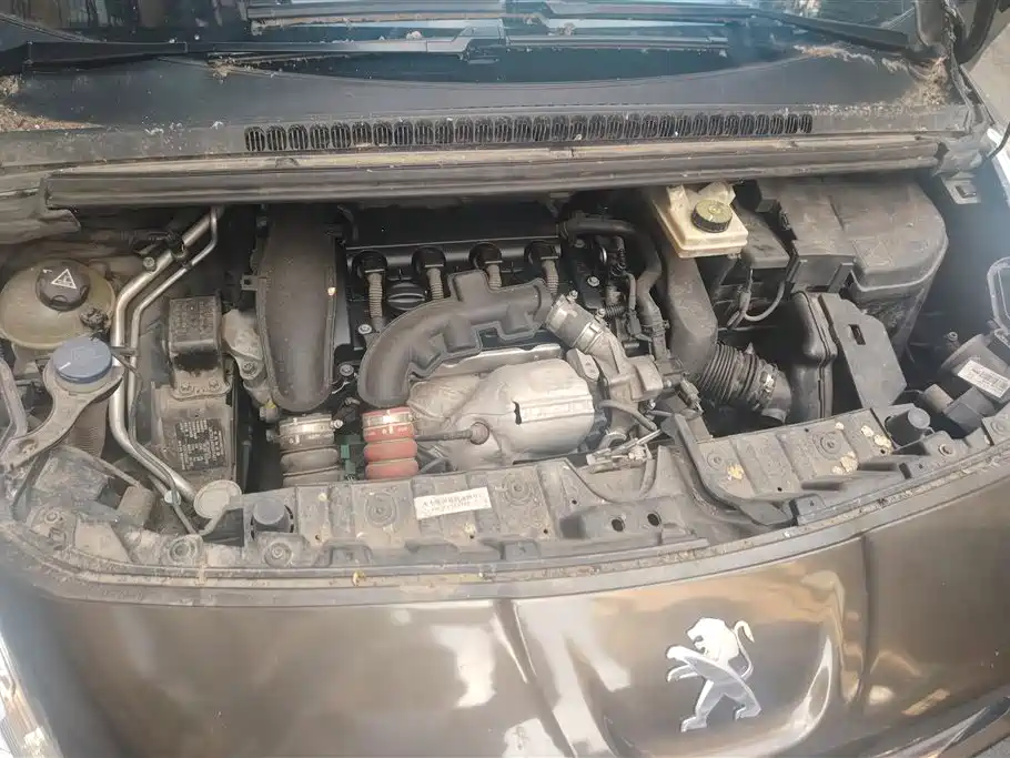 Peugeot 3008 2013 1.6THP AT