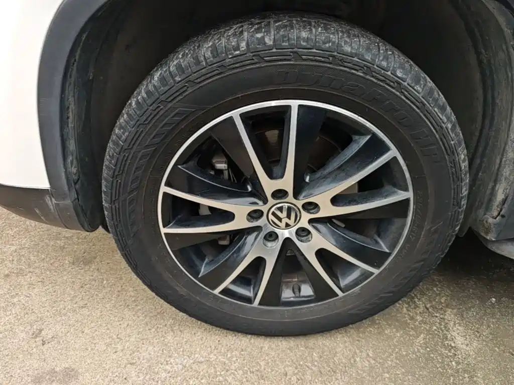 Volkswagen Tiguan — миниатюра 23