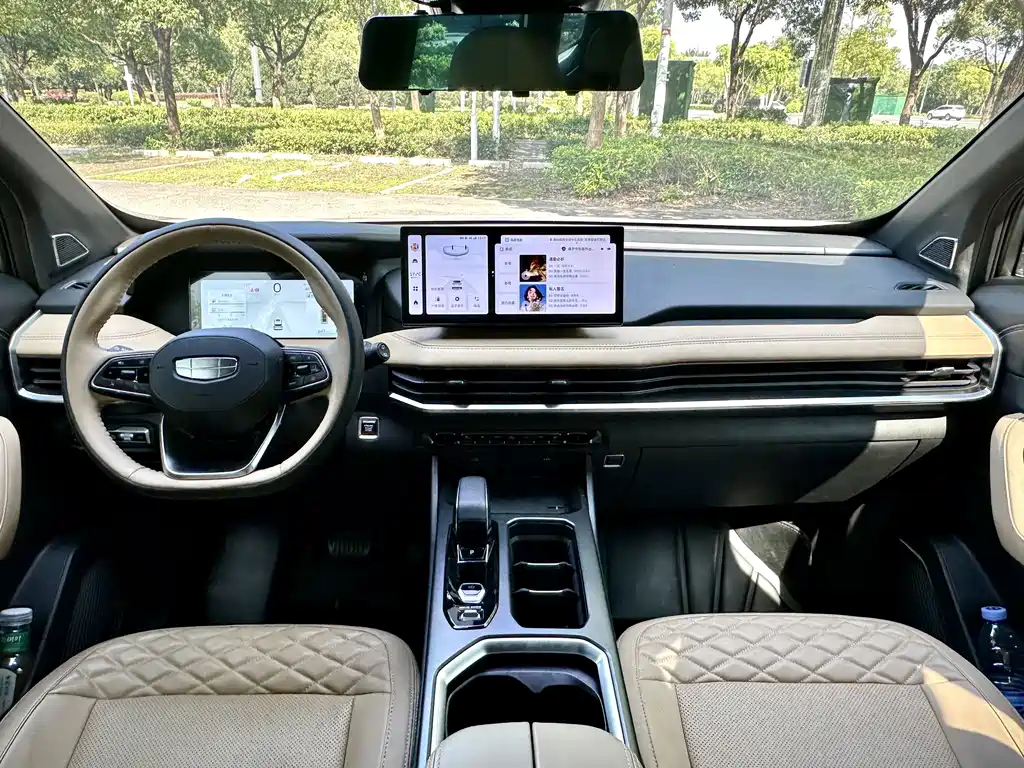 Geely Haoyue L — миниатюра 6