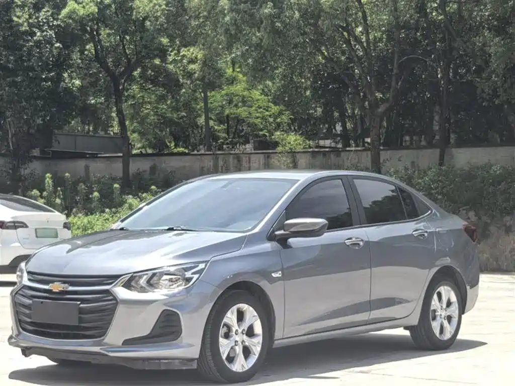 CHEVROLET KOVOZ