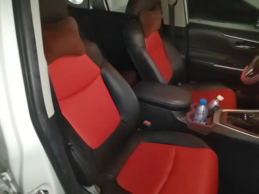 Toyota RAV4 — миниатюра 25