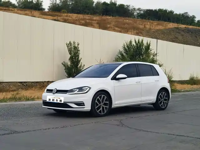 VOLKSWAGEN GOLF 2018