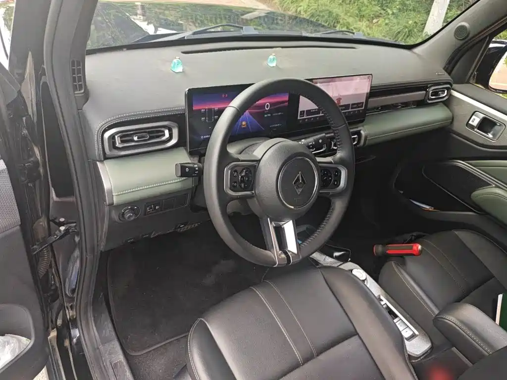 Baojun Yueye — миниатюра 10