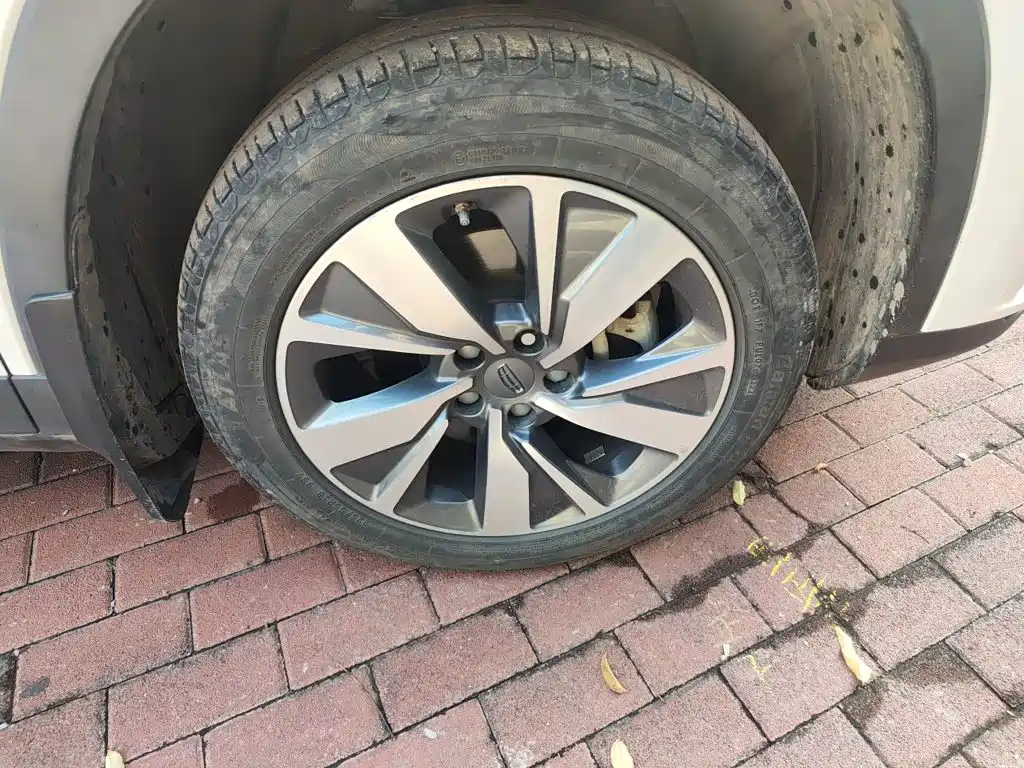 Geely Haoyue — миниатюра 24