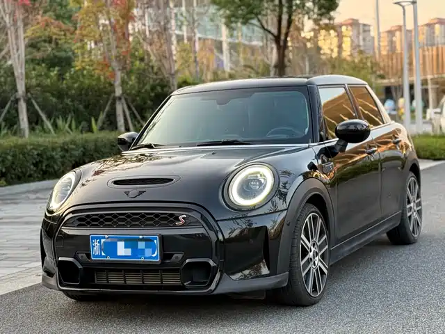 MINI 