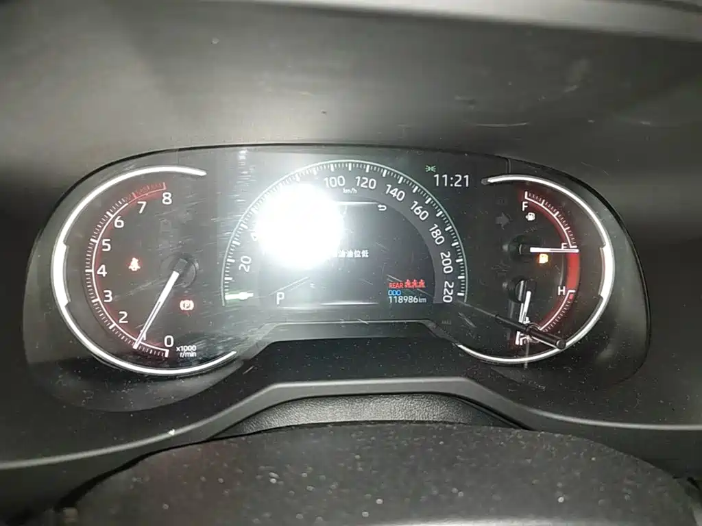 Toyota RAV4 — миниатюра 12