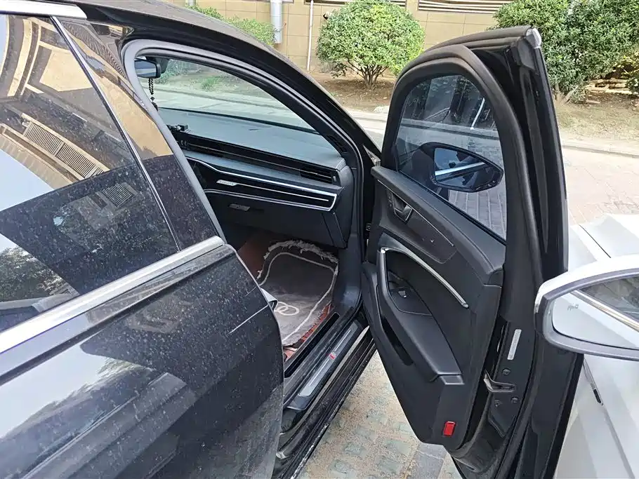 Audi A6L 2020 55 TFSI e quattro