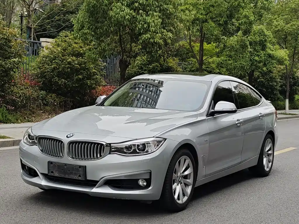BMW 3 Series GT 2013