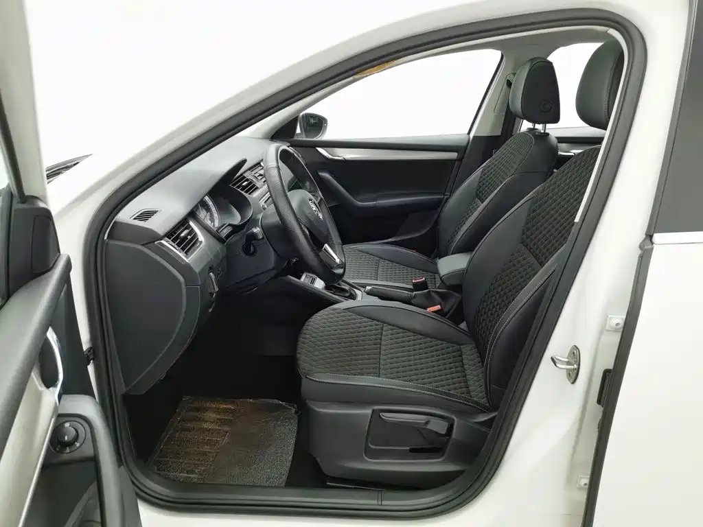 Skoda Octavia — миниатюра 10