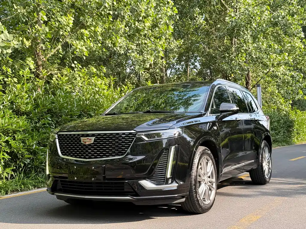 Cadillac XT6