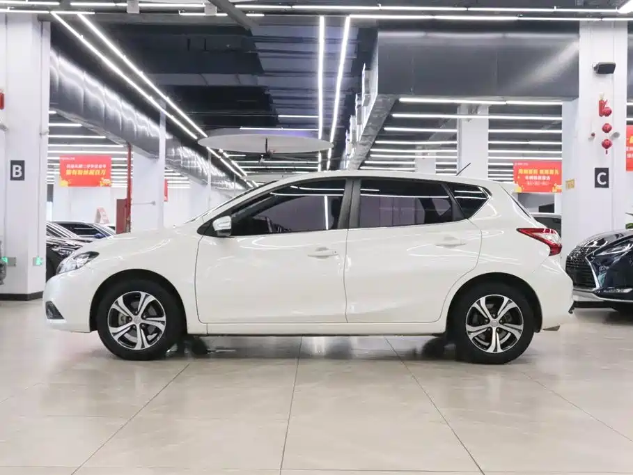 Nissan Tiida 2020 1.6L CVT