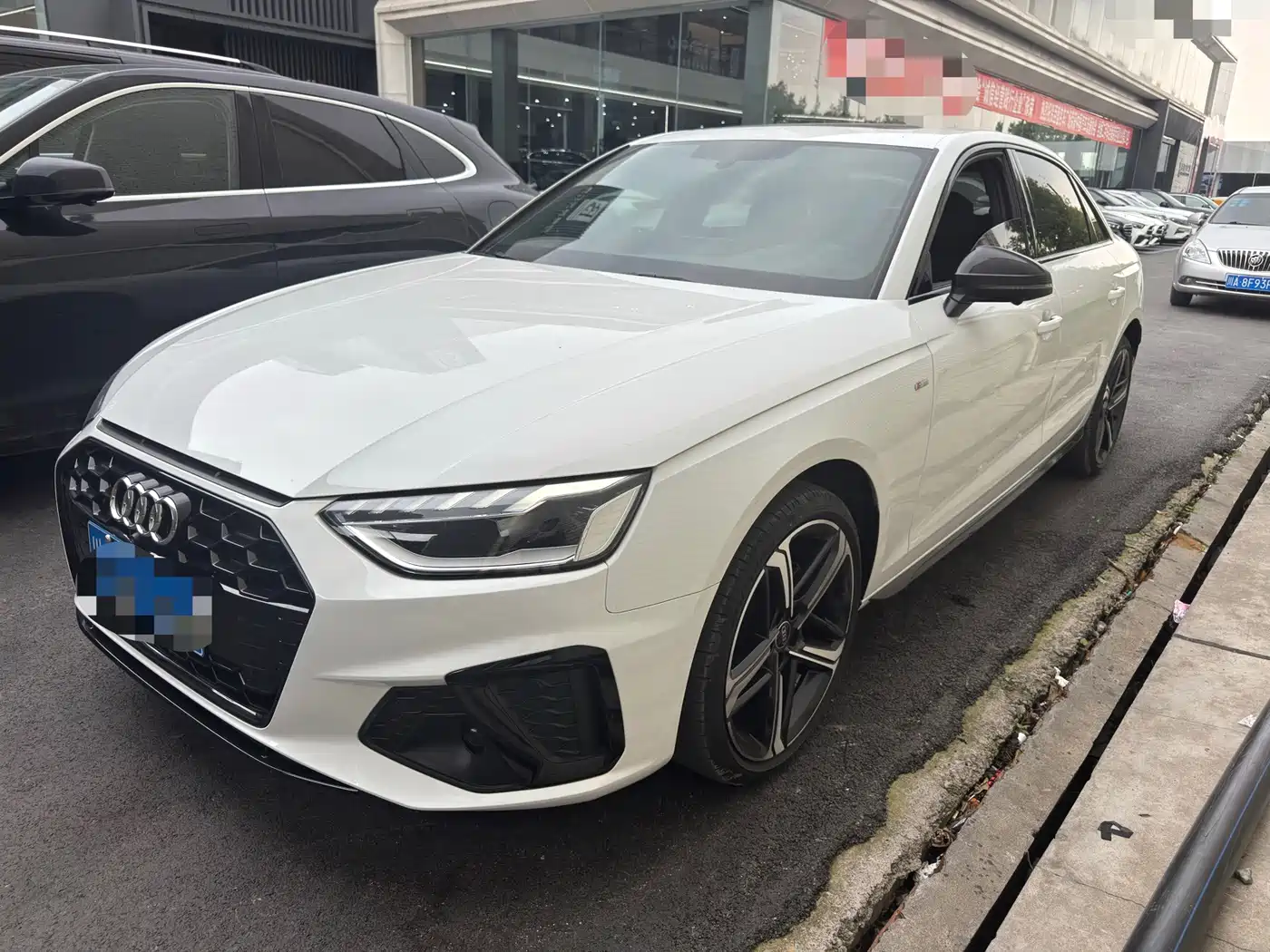 奥迪A4L 2023款 40 TFSI 豪华动感型 2024
