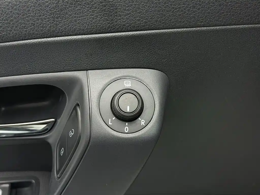 Volkswagen Polo — миниатюра 33